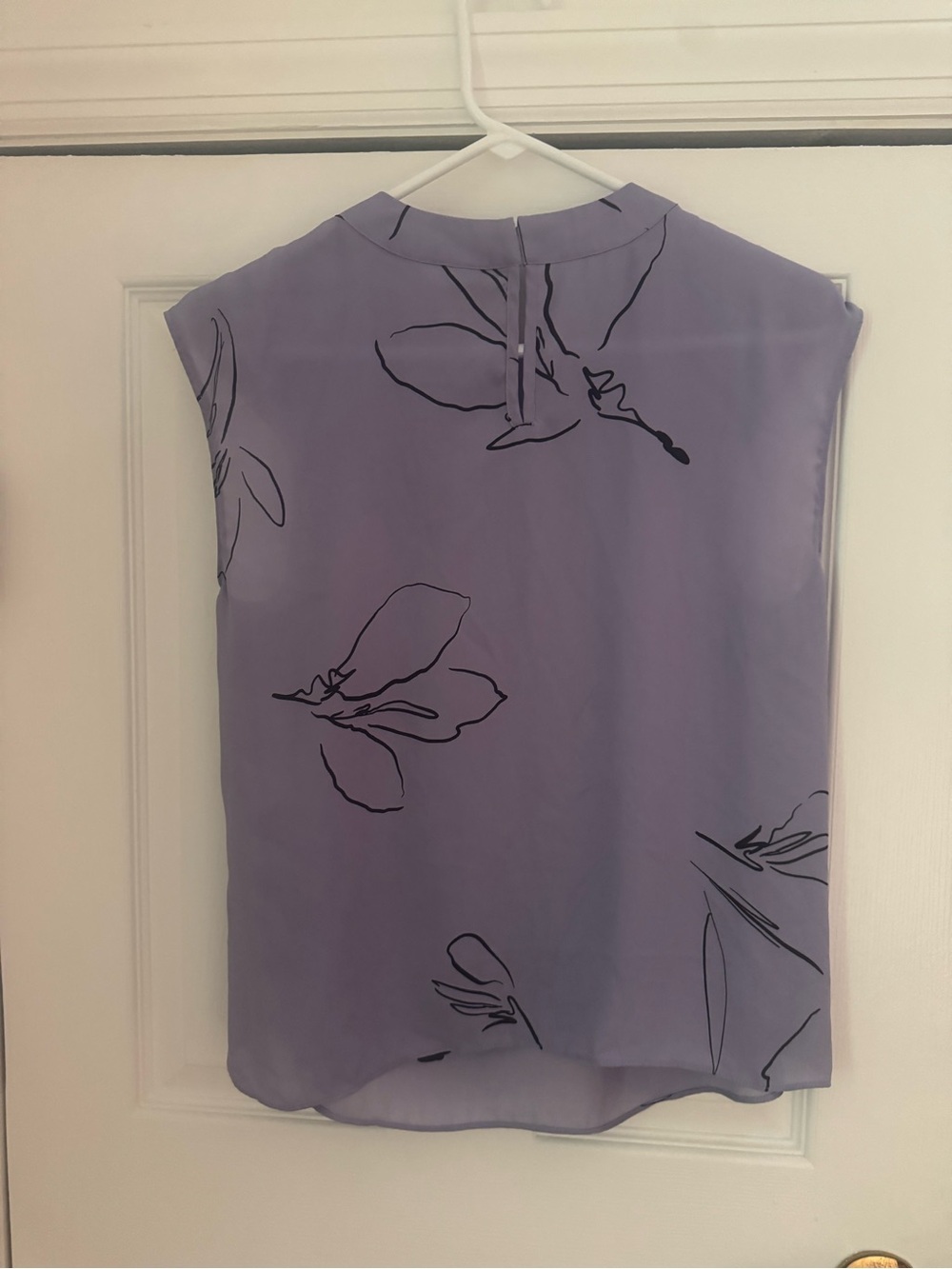 Worthington Lilac Sleeveless Floral Pleat-Front Blouse - Picture 2 of 3